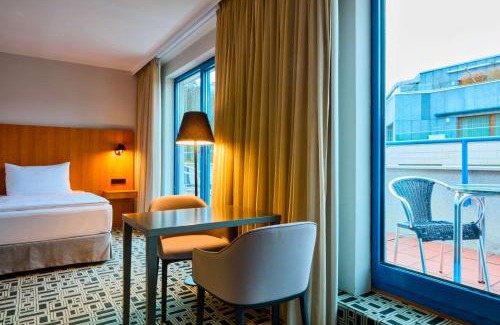 Smichov Hotel | NH Prague City