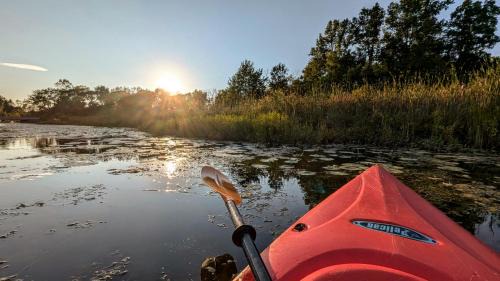 Niagara Falls Bed & Breakfast | Niagara Creekside B&B - Waterfront suite