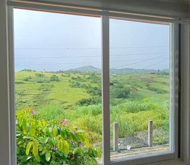 Legazpi Apartment | Niana’s Place 2BR w Garden, Internet, Netflix