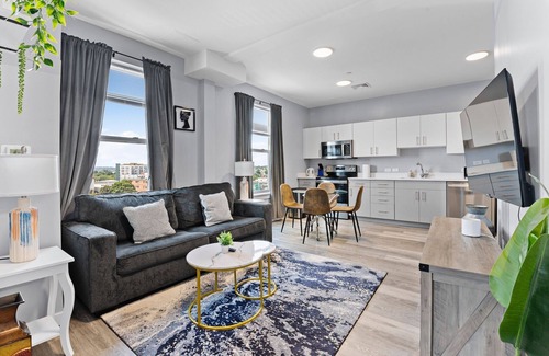 Everett Apartment | Nice 1BR Near Encore Boston 2837