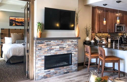 The Highlands Condo | nice 2bdrm