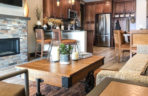The Highlands Condo | nice 2bdrm