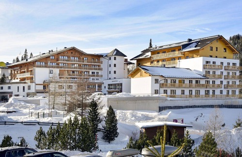 Katschberg Apartment | Nice apartment for 4 people with pool, WIFI, balcony, pets allowed and panoramic view