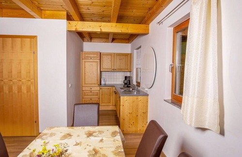 Eben im Pongau House | Nice apartment in villa for 12 guests with WIFI, TV and terrace