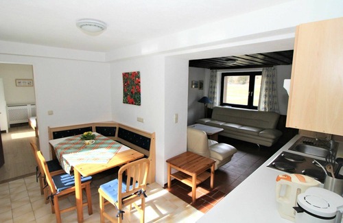 Muhldorf Apartment | Nice apartment for 7 people with WIFI, TV, terrace and panoramic view