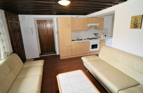 Muhldorf Apartment | Nice apartment for 7 people with WIFI, TV, terrace and panoramic view