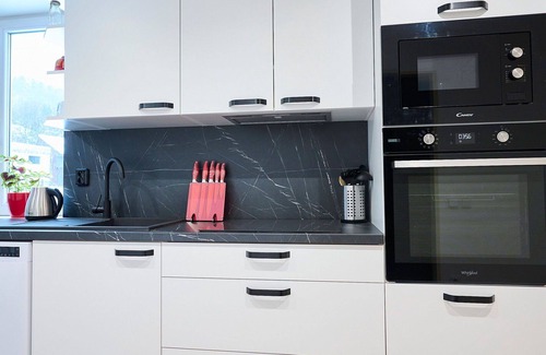 Desna Apartment | Nice apartment for 4 guests with WIFI, pool, TV and patio