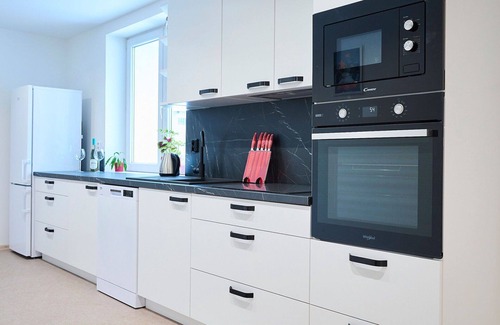 Desna Apartment | Nice apartment for 4 guests with WIFI, pool, TV and patio