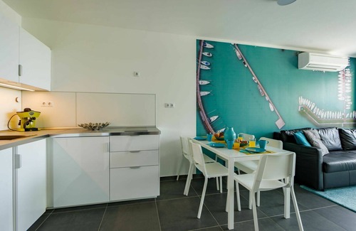Balatonszemes Apartment | Nice apartment for 6 people with pool, A/C, WIFI, TV, terrace and pets allowed