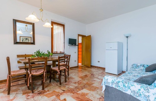 San Baronto Apartment | Nice apartment for 3 guests with pool, WIFI, TV, balcony, pets allowed and panoramic view