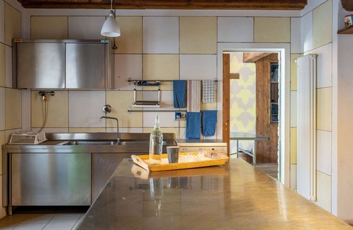 Cortemilia Apartment | Nice apartment for 18 guests with pool, WIFI, patio and pets allowed