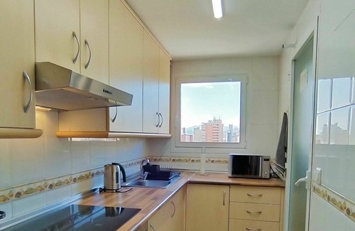 Benidorm Apartment | Nice apartment for 4 guests with A/C, pool, WIFI, TV, terrace, pets allowed and parking