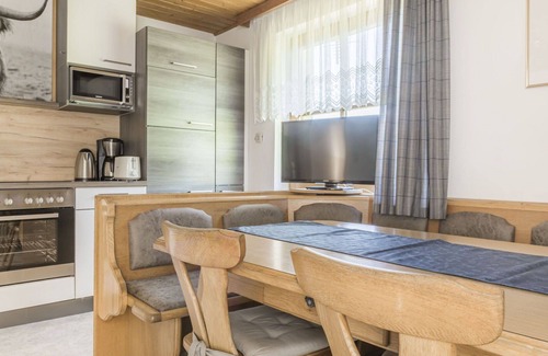 Huettau Apartment | Nice apartment for 6 people with TV and balcony