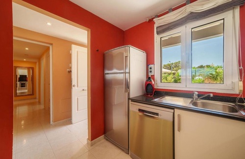 Cala Romantica Apartment | Nice apartment for 6 guests with pool, A/C, hot tub, TV and terrace