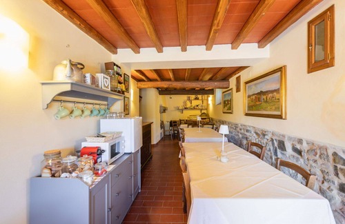 Montebonello Apartment | Nice apartment for 8 people with WIFI, pool, TV, pets allowed and panoramic view