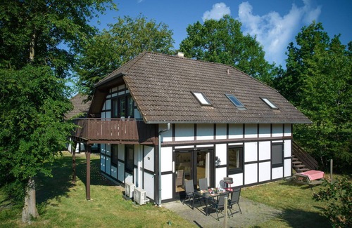 Feriendorf Frankenau House | Nice apartment in villa for 9 guests with WIFI, terrace and panoramic view