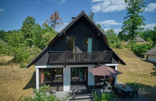 Feriendorf Frankenau House | Nice apartment in villa for 9 guests with WIFI, terrace and panoramic view