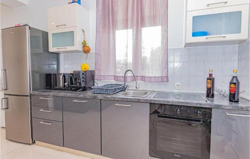 Sibenik Apartment | Nice Apartment In Dubrava Kod Sibenika