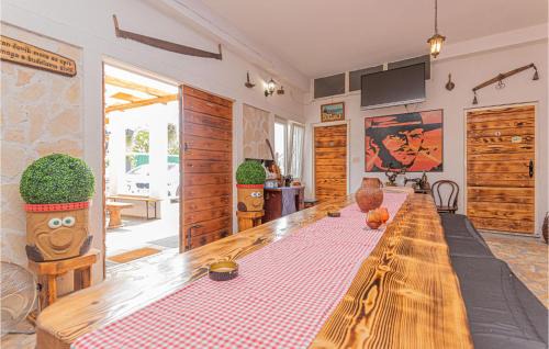 Sibenik Apartment | Nice Apartment In Dubrava Kod Sibenika