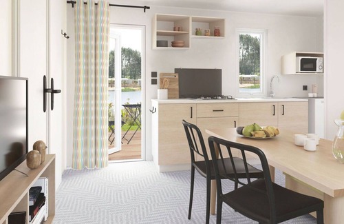 Soerendonk House | Nice apartment in villa for 4 guests with pool, TV, terrace, pets allowed and parking