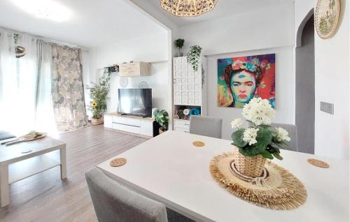 Playa Pobla de Farnals Apartment | Nice Apartment In Puebla De Farnals