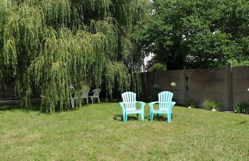 Plouhinec Villa | Nice apartment in villa for 4 guests with WIFI, TV, terrace and pets allowed