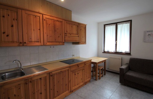 Tiarno di Sotto Apartment | Nice apartment with WIFI, pool, TV, terrace, pets allowed and parking, close to Riva Del Garda