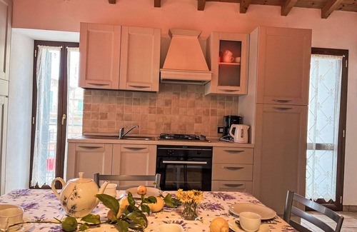Valloria House | Nice apartment in villa for 4 people with WIFI, TV, patio and pets allowed