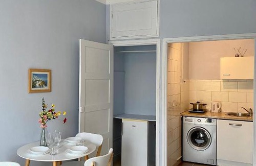 Jean-Medecin Apartment | Nice Carré d'or - studio Gubernatis