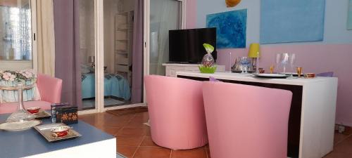Gambetta Bed & Breakfast | NICE EXCEPTIONNEL 2 PIECES DANS APPARTEMENT D HOTE 40 M2 ATYPIQUE ORIGINAL 200 m mer PROMENADE DES ANGLAIS, PLAGES