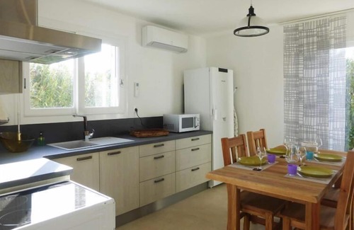 Arpaillargues-et-Aureillac House | Nice holiday home with private terrace, Arpaillargues-et-Aureillac