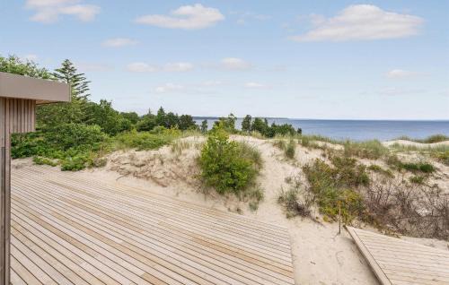 Hvidbjerg Strand House | Nice Home In Børkop With House Sea View