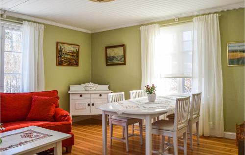 Bergshamra House | Nice Home In Bergshamra With Wifi