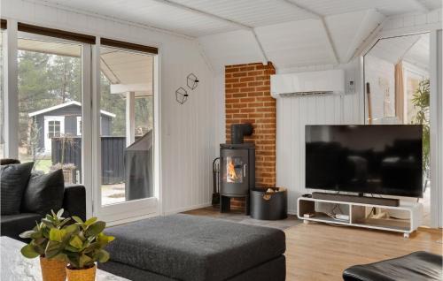 Blavand Strand House | Nice Home In Blåvand With Sauna