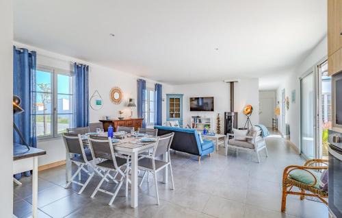Saint-Denis-d'Oleron House | Nice Home In Saint-Denis-D'oléron