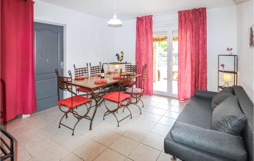 Grospierres House | Nice Home In Grospierres With Wifi