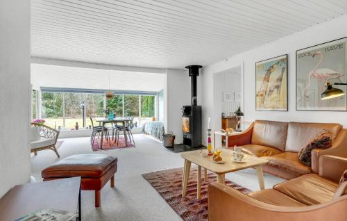 Hou House | Nice Home In Hals With Wifi