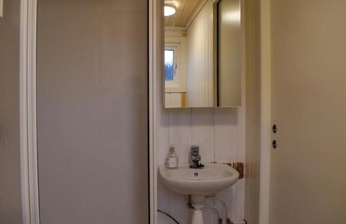 Arendal House | Nice Home In Staubø With House Sea View