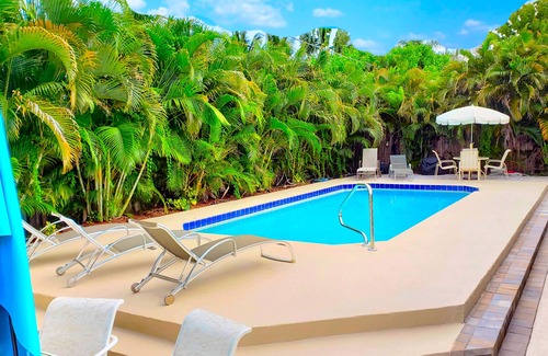 Palm Beach Gardens House | Nice! PRIVATE Suite, HeatedPool 5min to Beach, Stadum, PGA