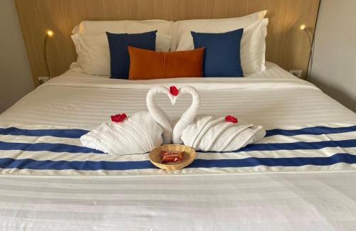 Ayodhya Hotel | nice stay - A Group Of Comfort Stay LLP vedas