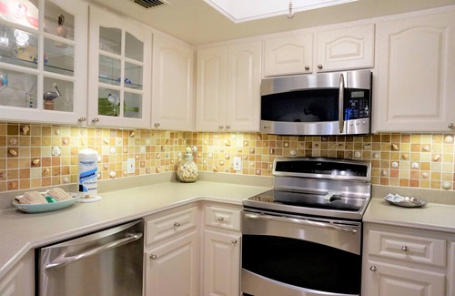 Englewood Villa | Nicely Decorated Villa Great location, Great View waiting for you! B3712A