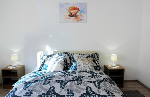 Otocac Apartment | Nikolina i Katarina
