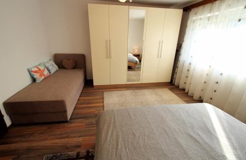 Otocac Apartment | Nikolina i Katarina