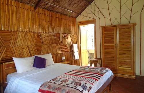 Ong Lang Hotel | Ninila Fruit Farm Bungalow