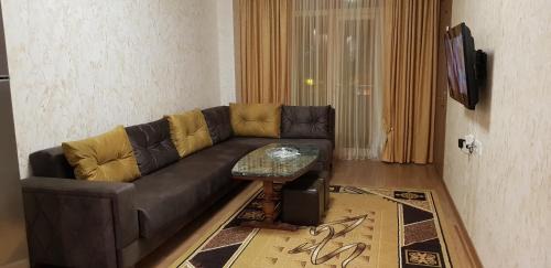 Batumi Apartment | Nino Apartment on Pirosmani