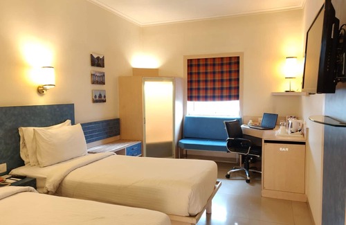 Sindhi Camp Hotel | Nirwana Hometel Jaipur