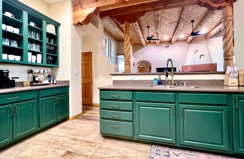 Rio Rancho Apartment | NM Home w/Mountain Views + Sunrise