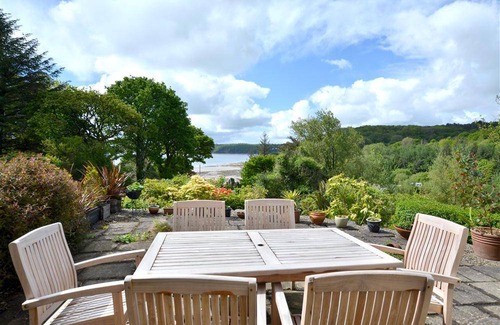 Wiseman's Bridge Cottage | No 2 Sea View