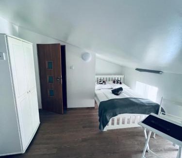Ustrzyki Dolne House | Noclegi Przystanek Bieszczady w Centrum