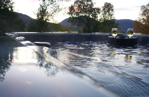 Laukeng Villa | Nordic villa with outdoor jacuzzi and Aurora Borealis view
